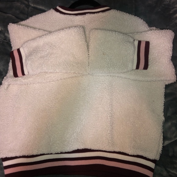 Sheep wool sweater - Picture 2 of 2